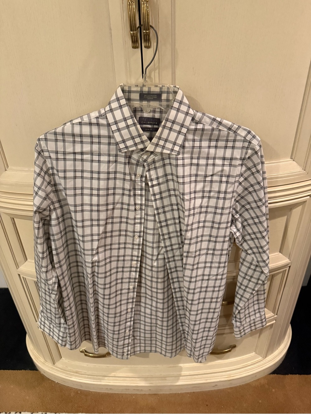 Club Room Gray and White Plaid Long-Sleeve Dress Shirt